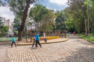 Aclimacao Park Sao Paulo zevk insanlar