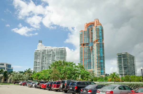 Μαϊάμι Μπιτς με προφυλακτικό ουρανοξύστες στη Φλόριντα — Φωτογραφία Αρχείου