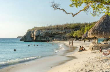 Sandy beach Curacao bir Karayip Adası
