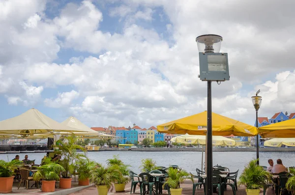 Pemandangan Willemstad di Curacao dengan arsitektur yang unik — Stok Foto