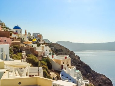 Santorini 'de Oia köyünün muhteşem manzarası 