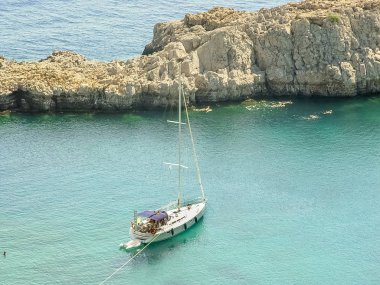 Saint Paul Bay ve plaj Rodos Adası