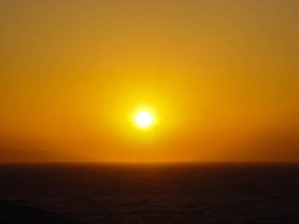 El atardecer en la isla de Mykonos cyclides en Grecia — Foto de Stock