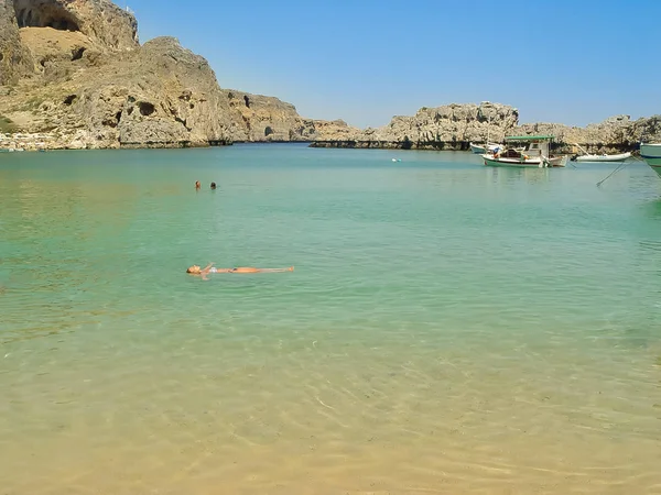 Bahía de San Pablo y playa en la isla de Rodas — Foto de Stock