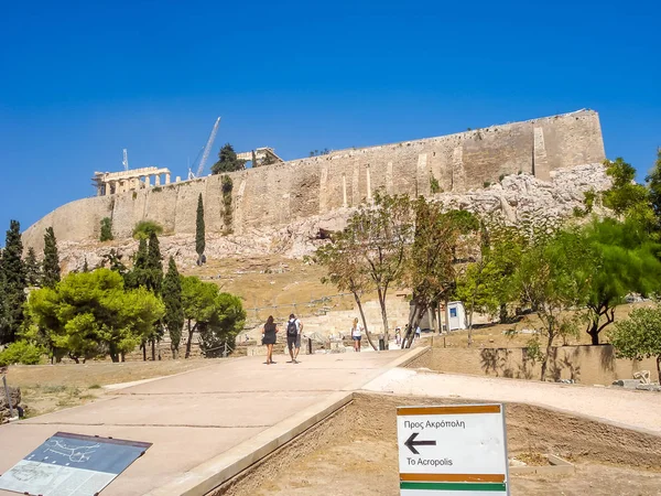 O templo de Parthenon sobre a colina de Acropolis — Fotografia de Stock