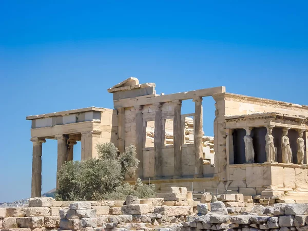 Il tempio antico di colonne di marmo cariatide dell'Eretteo — Foto Stock
