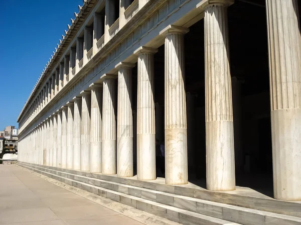 Colonne di marmo ad Atalo Stoa in agora ad Atene — Foto Stock