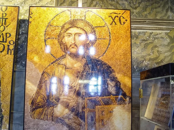 Jesus Kristus gammal mosaik som kallas Kristus Pantocrator — Stockfoto