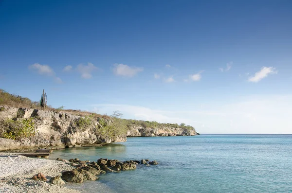 Playa en una isla caribeña — Foto de Stock