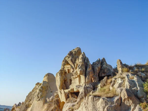 Vulkáni sziklák és sziklaalakzatok: Cappadocia — Stock Fotó