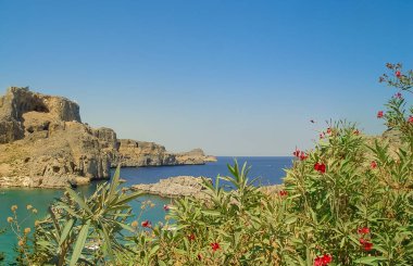 Saint Paul Bay ve plaj Rodos Adası