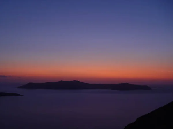 Uitzicht op de zee en de vulkaan (Caldera) in Santorini — Stockfoto