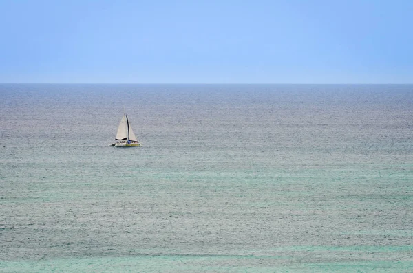 Veduta aerea delle barche dalla costa occidentale di Aruba — Foto Stock