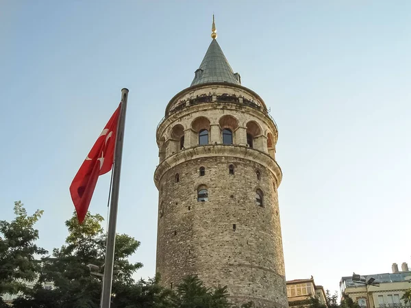 Туристи на вершині вежа Галата в Стамбулі — стокове фото
