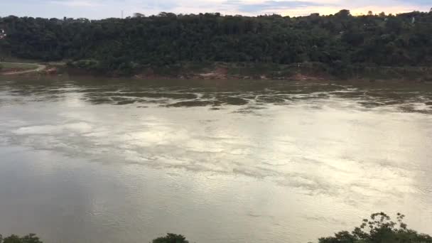 Удивительная Обширная Река Парана Которая Является Границей Между Парагваем Бразилией — стоковое видео