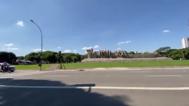 Sao Paulo Brasilien Maj 2020 Flytta Runt Monumentet Till Flaggorna — Stockvideo