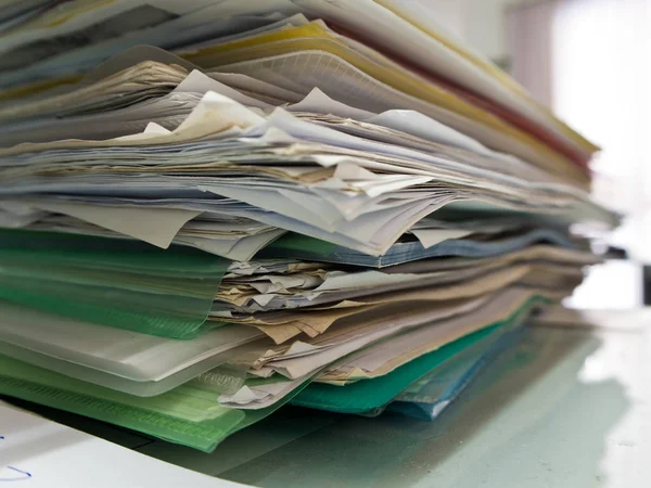 Stos dokumentów papierowych — Zdjęcie stockowe