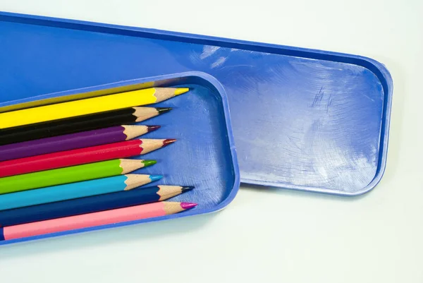 Crayon coloré, crayon de couleur en boîte bleue — Photo