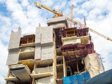 Bina yapım aşamasında