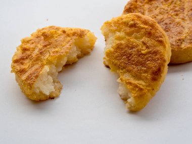 Izgara pilav soslu yumurta.