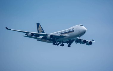 Singapur - 21 Aralık 2019: Boeing 747 Singapur Havayolları Appr
