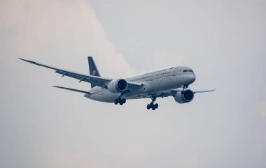 Changi Singapur - 27 Aralık: Suudi Havayolları Changi 'ye indi