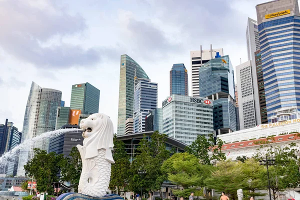 Merlion Park Skyline Central Business District Ubs Anz Hsbc Maybank — стокове фото