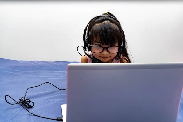 Bella Bambina Che Finge Voler Lavorare Casa Bambino Che Finge — Foto Stock