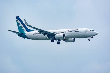 30 Mart 2020 'de Singapur' daki Changi Uluslararası Havalimanı 'na inen SILKAIR Hava Yolları uçağı