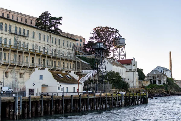 Strážní Věž Kasárna Loděnice Věznici Alcatraz Island San Francisco California — Stock fotografie