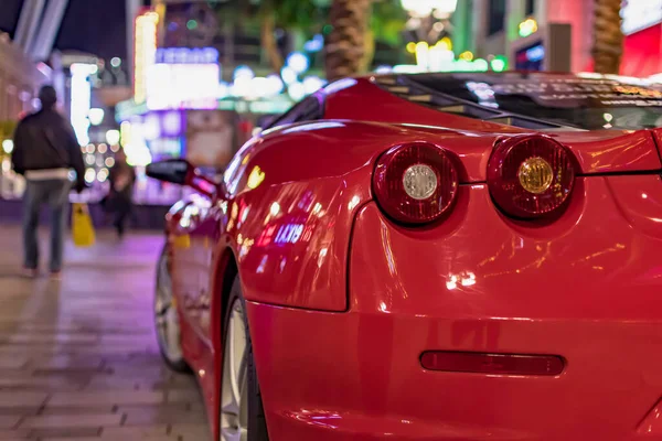 Vörös Ferrari Visszapillantása Hátsó Lámpák — Stock Fotó