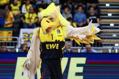 Oldenburg, Almanya, 20 Kasım 2019: Ewe Oldenburg ile Aquila Trento arasında oynanan Eurocup maçı sırasında Ewe Oldenburg 'un maskotu.