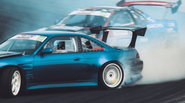 Oschersleben, Almanya, 31 Ağustos 2019: Oschersleben 'deki Motorsport Arena' da Drift Kings International Series sırasında bilinmeyen bir yarışçı yarışıyor.