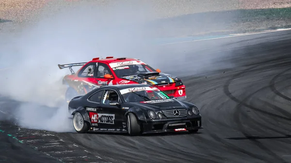 Oschersleben, Almanya, 31 Ağustos 2019: Oschersleben 'deki Motorsport Arena' da Drift Kings Uluslararası Serisi sırasında Mercedes Benz Clk kullanan yarış sürücüsü Serhii Kremets.