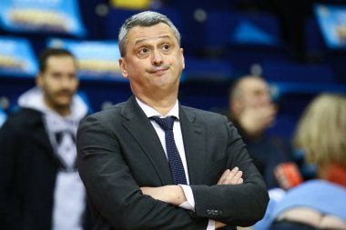 Berlin, Almanya, 18 Aralık 2019: Dejan Radonjiç Euroleague maçında Fc Bayern Münih teknik direktörü Alba Berlin, Fc Bayern Münih 'e karşı Berlin' deki Mercedes Benz Arena