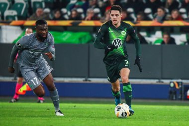 Wolfsburg, Almanya, 12 Aralık 2019: Vfl Wolfsburg 'lu futbolcu Josip Brekalo, Vfl Wolfsburg ve As Saint-Etienne arasındaki Uefa Avrupa Ligi maçı sırasında hareket halindeydi..