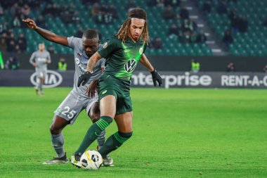 Wolfsburg, Almanya, 12 Aralık 2019: Kevin Mbabu, Vfl Wolfsburg ve As Saint-Etienne arasında oynanan Uefa Avrupa Ligi maçı sırasında Wolkswagen Arena, Almanya.