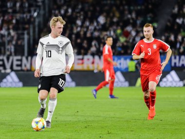 Wolfsburg, Almanya, 20 Mart 2019: Julian Brandt Wolfsburg 'daki Volkswagen Arena' da Almanya 'ya karşı oynanan uluslararası karşılaşmada.