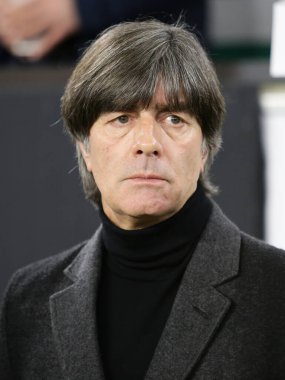 Wolfsburg, Almanya, 20 Mart 2019: Almanya milli takım teknik direktörü Joachim Low, Wolfsburg 'daki Volkswagen Arena' da Almanya 'ya karşı oynanan uluslararası dost futbol maçında.