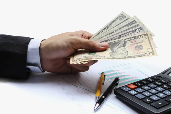 ABD Doları, Ofis Masası üzerinde el kullanım Doları para ödemek — Stok fotoğraf