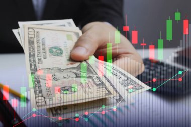İşadamı çift pozlama ABD dolar ödemek ve hesaplaması kullanın