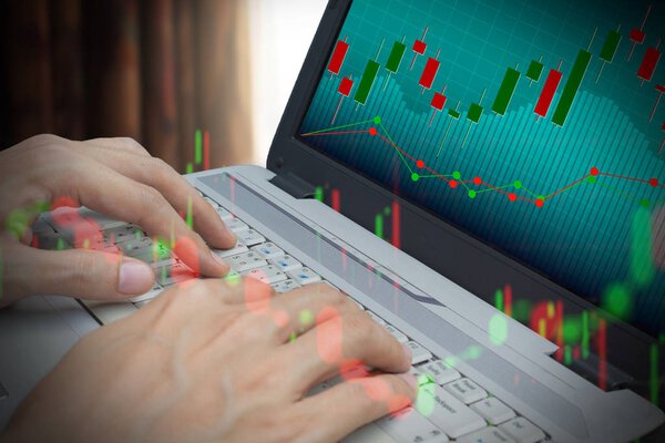 businessman using the laptop 