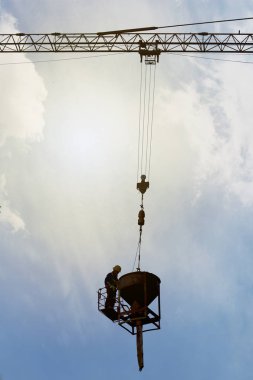 Şantiye Vinçli, endüstriyel vinç İnşaat.