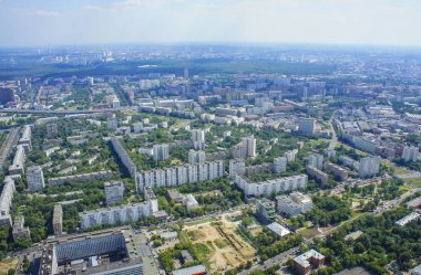 Yaz aylarında büyük şehrin Üstten Görünüm.