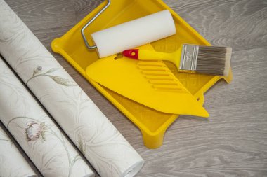 Duvar kağıdı ve tutkal duvar kağıdı için aksesuarlar