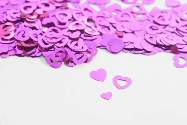 Coeurs confettis sur fond blanc , — Photo