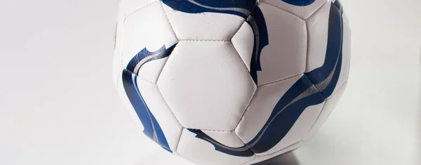 Futball-labda közelről a fehér , — Stock Fotó