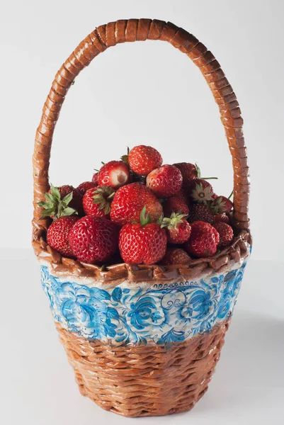 Fresh Strawberries from the farm in a wooden basket — Stock Photo, Image