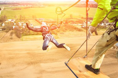 Ropejumping: insanlar deneme 