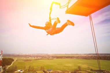 Ropejumping: insanlar deneme 